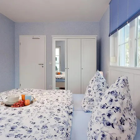 Fh Blaue Haus Am Peenestrom بيناموندا